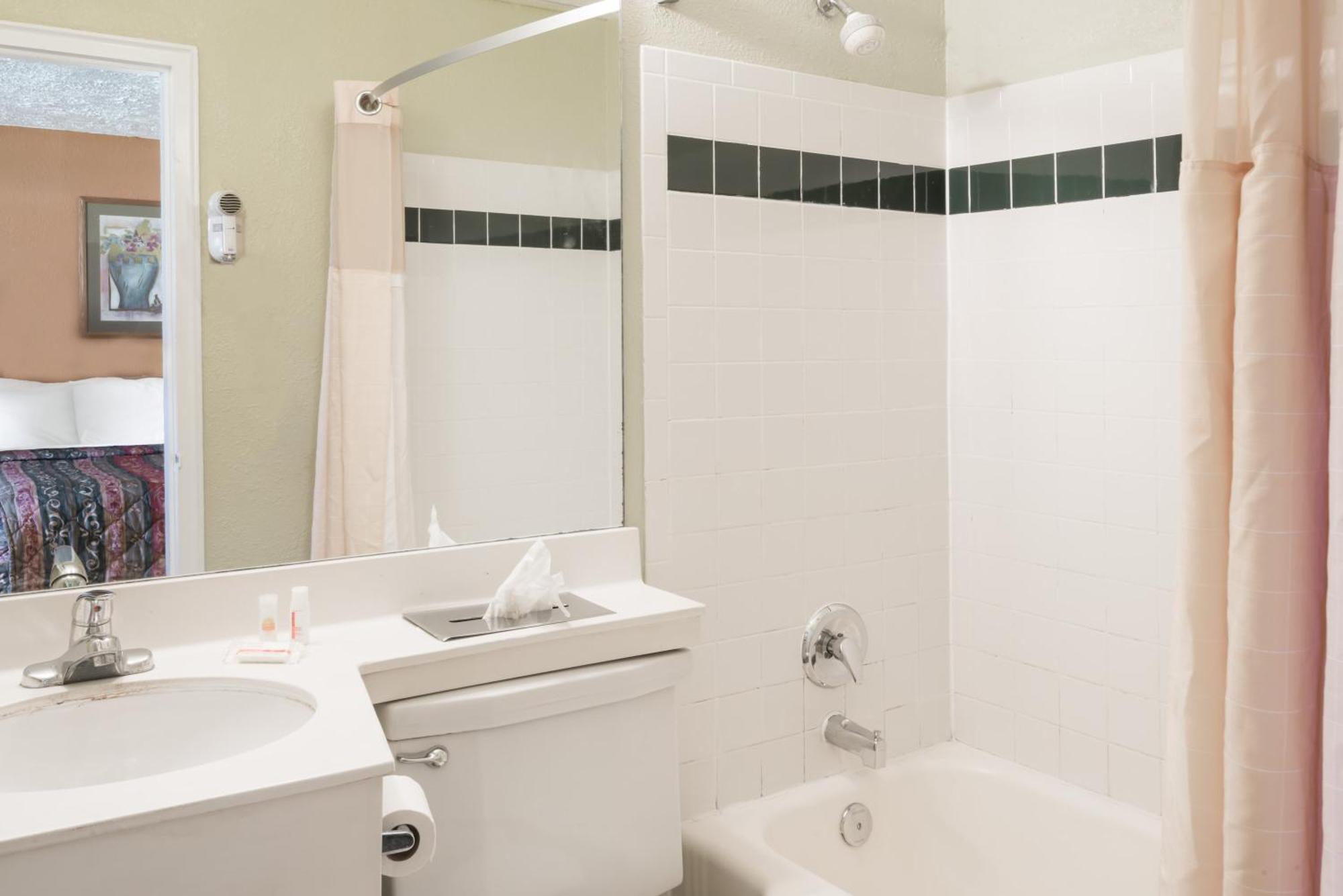 Days Inn By Wyndham Henrietta/Rochester Area Quarto foto